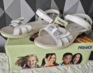 Новые сандалии PRIMIGI (1 фото из 5)