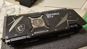 GeForce RTX™ 3090 VENTUS 3X 24G OC (5 foto / 9)