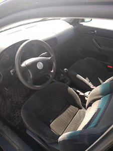 Volkswagen Golf MK4 1.4 (6 foto / 9)