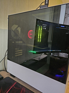 Mänguarvuti + monitor (2 foto / 3)