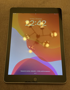 iPad 6 поколение 32 Гб (2 фото из 4)