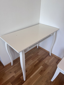 Tualettlaud peegliga HEMNES VANITY IKEA (5 foto / 5)