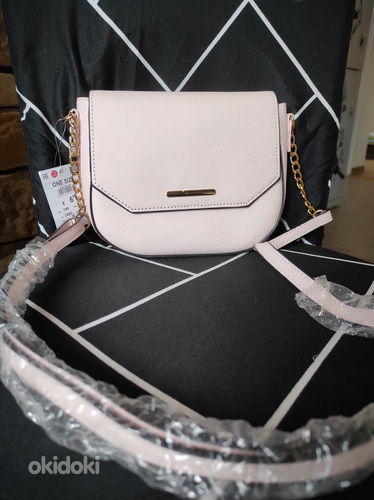 Продам новую очень милую сумочку. Цвет: светло-розовый (фото #2)
