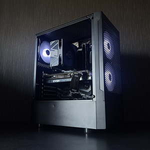 Ryzen 7 5700X, RTX 3070 | Свежесобранный компьютер (2 фото из 6)