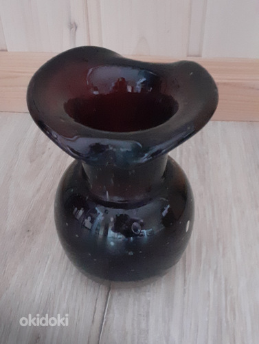 Практичная стеклянная ваза Laura (фото #1)