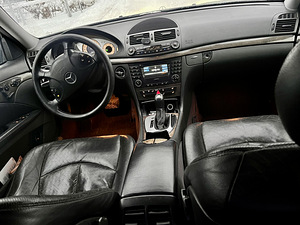 Mercedes Benz w211 (7 foto / 8)