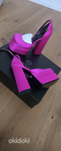 Туфли Versace