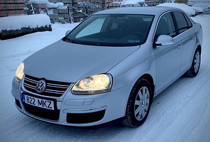 Volkswagen Jetta Comfortline (6 foto / 15)