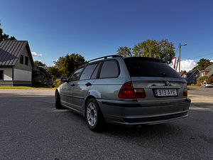 BMW 320d 110kw 5manu (3 foto / 7)