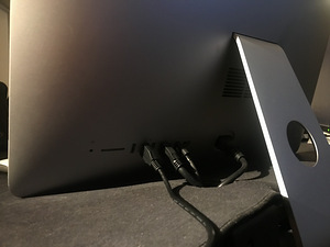 iMac i7 3.6GHz – 32GB RAM – 1TB F – Radeon 560 - 21.5″ (4 foto / 6)