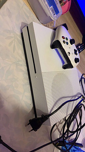 Xbox One s, telekas 32” ning rool, pedaalid, 6mängu (3 foto / 8)