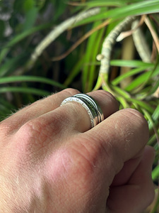 Bvlgari B.zero1 white gold ring (7 foto / 7)
