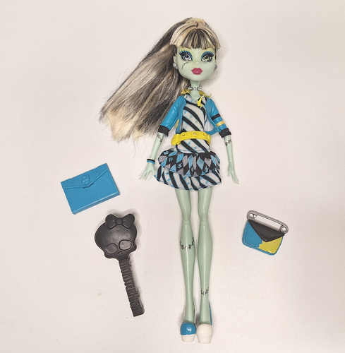Frankie Stein Doll Monster High Picture Day 2012 Mattel