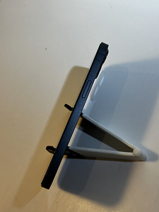 Apple iPhone 13 (4 foto / 6)