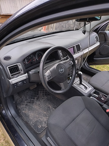Opel Signum 3.0 d 135kw (7 foto / 8)