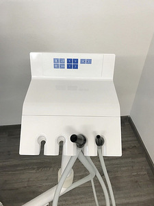 SIRONA C3+ hambaraviüksus (9 foto / 10)