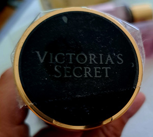 Victoria's Secret toited (2 foto / 3)