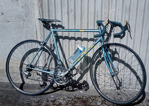 Kyoso Hawk Maanteratas (1 foto / 10)