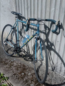 Kyoso Hawk Maanteratas (2 foto / 10)
