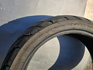 Мотоциклетные шины Pirelli Angel (8 фото из 8)