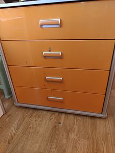 Детская мебель (3 фото из 4)