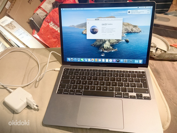 MacBook Air 2020, 13.3', 1.1 ГГц, i3, 8 ГБ, 256 ГБ Как новый (фото #1)