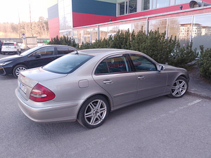 Mercedes W211. 2,2disel. 2005a. (5 foto / 8)