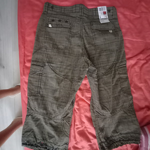 Продам новые бермуды р.30 (3 фото из 3)
