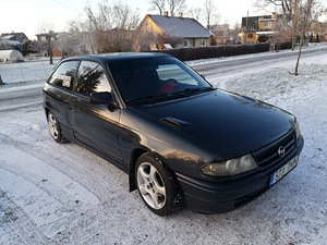 Гоночный Opel Astra GSI 155 кВт (2 фото из 4)