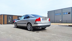 Volvo S60 2.4D 2003 (6 фото из 14)