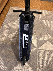 Trikkroller "ROOT TYPE R PRO SCOOTER MATTE BLACK" (3 foto / 3)