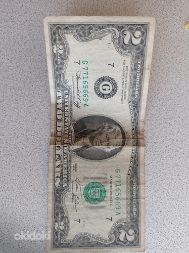 2 dollarit