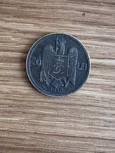 Продам монеты (8 фото из 8)