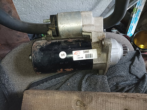 Volkswagen Transporter Starter (2 foto / 2)