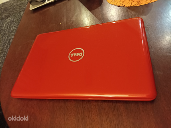 Ноутбук Dell Inspiron 15 / Ноутбук + зарядное устройство (фото #1)