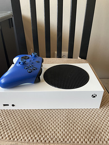 Серия Xbox s (2 фото из 2)