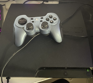 PlayStation 3 (2 фото из 3)