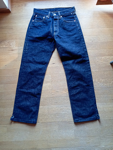 Джинсы Levi's (3 фото из 3)