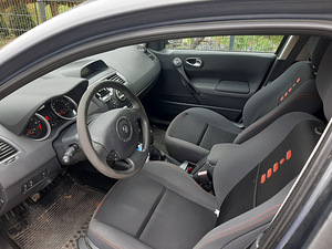Продается Renault Megane (2 фото из 7)