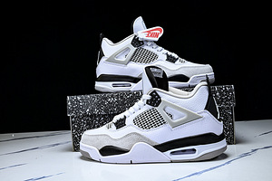 AIR JORDAN 4 (4 foto / 5)