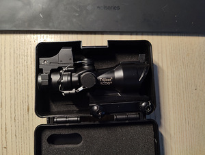 Acog 4x32 (2 фото из 3)