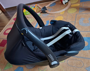Turvahäll Maxi Cosi Pebble (Mamas Papas) (2 foto / 7)