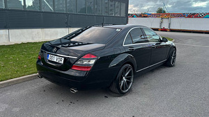 MERCEDES S-CLASS W221 4MATIC (3 foto / 13)