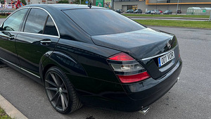 MERCEDES S-CLASS W221 4MATIC (6 foto / 13)