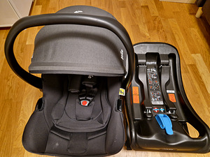 Joie turvahäll i-Snug + Joie isofix i-Base (2 foto / 2)