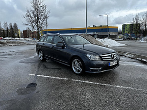 Mercedes-Benz C-klass (2 foto / 13)