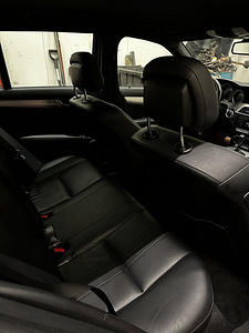 Mercedes-Benz C-klass (13 foto / 13)