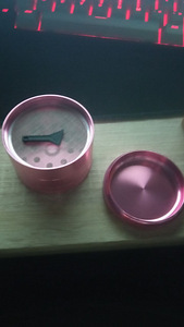Grinder (4 foto / 4)