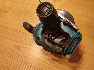 Makita (2 фото из 4)