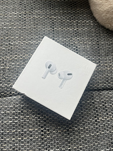 Air pods pro gen1 (4 фото из 4)